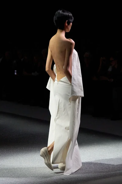 Look 2